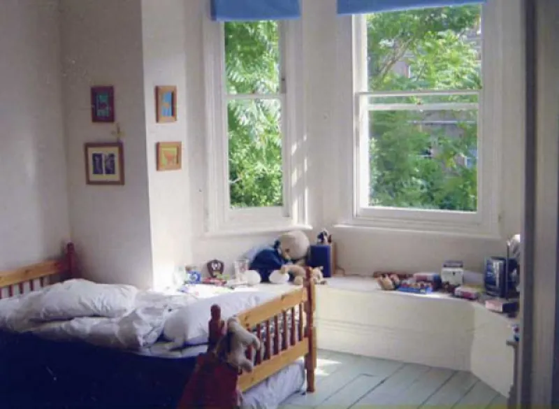 Bedroom - child's at Putney family house, A992 (photo 6)