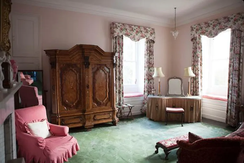 Headington stately home, A1046 (photo 33)