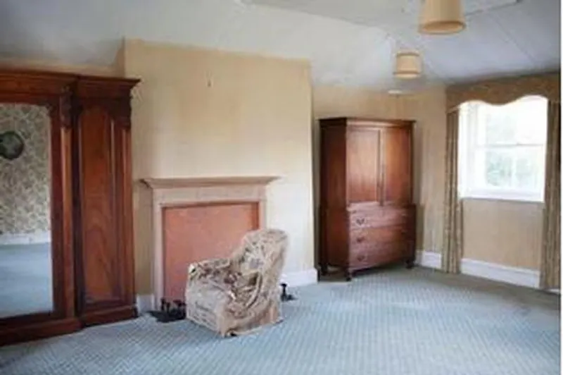 Headington stately home, A1046 (photo 47)