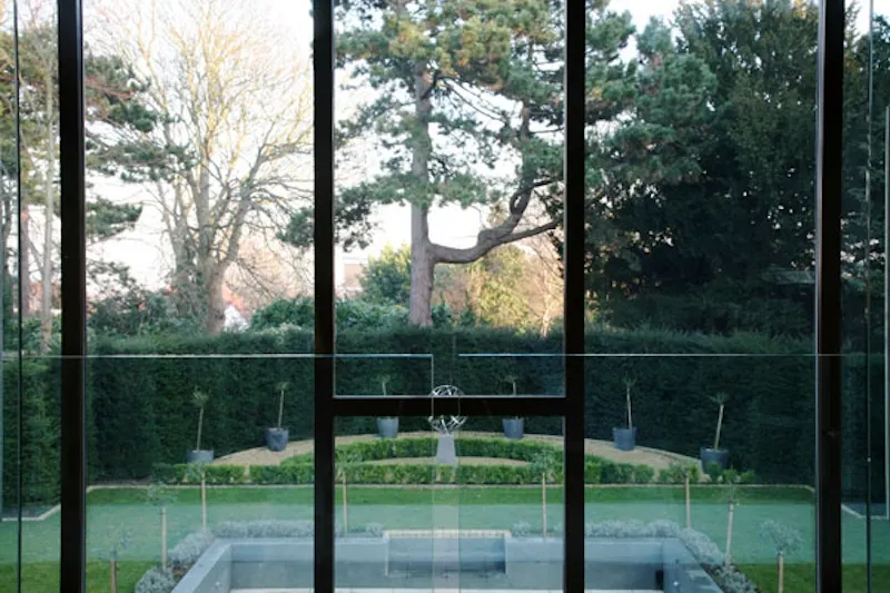 Hidden Highgate pool house, D1969 (photo 25)