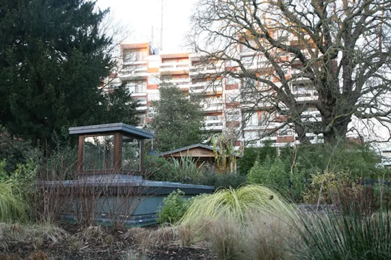 Hidden Highgate pool house, D1969 (photo 41)