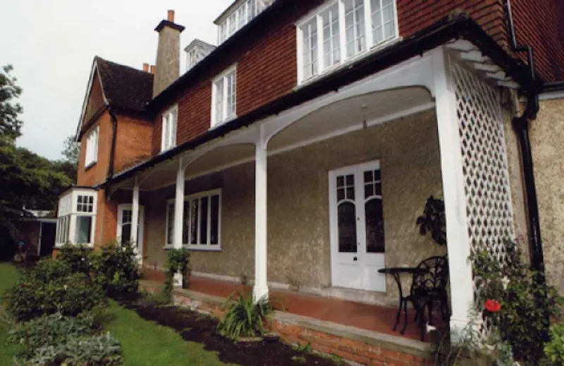 Film location B1069 in Surrey (photo 1)