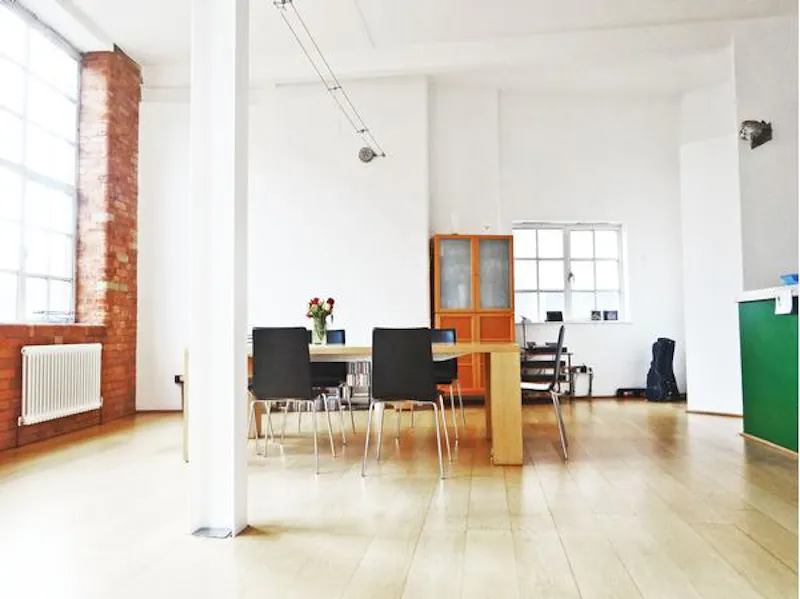 Waterloo Warehouse conversion , F625 (photo 2)