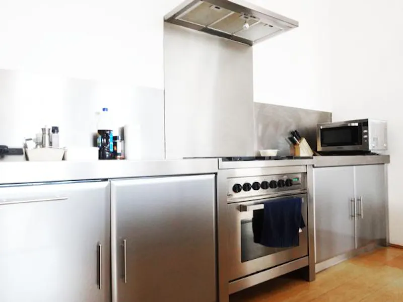 Kitchen at Waterloo Warehouse conversion , F625 (photo 13)