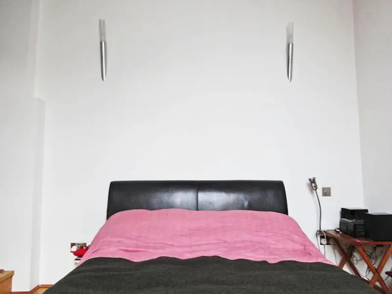 Bedroom at Waterloo Warehouse conversion , F625 (photo 19)