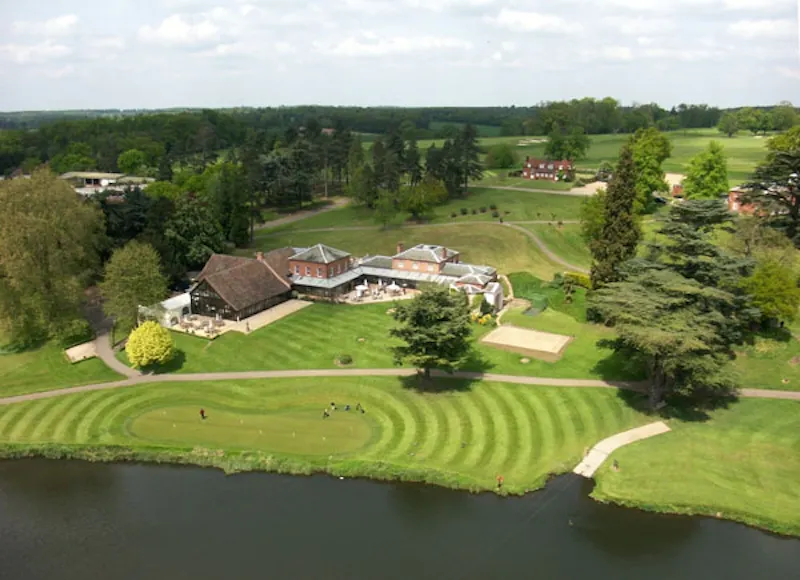 Opulent stately home in Welwyn, A29 (photo 30)