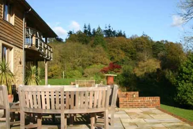 Terrace/Patio at Film location D1827 in West Sussex (photo 9)