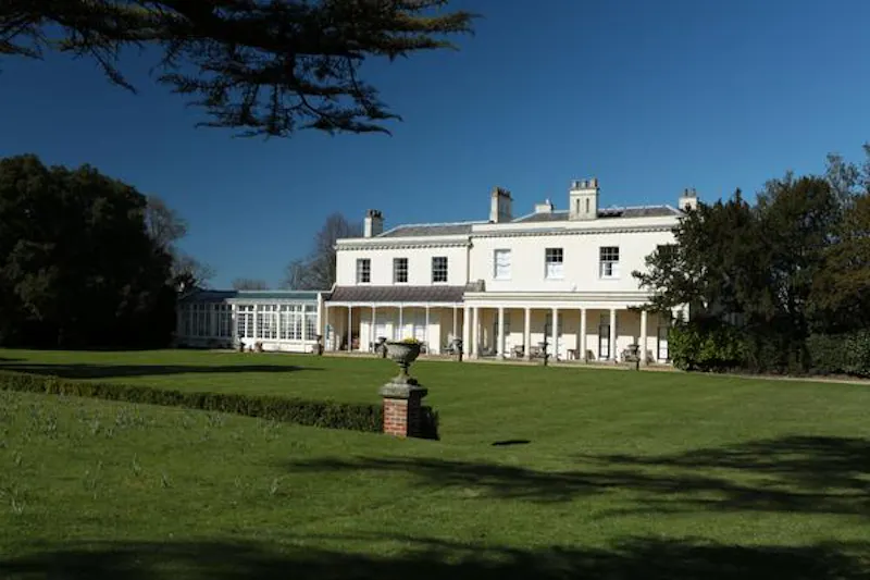 Elegant manor near Elstree, A49 (photo 45)