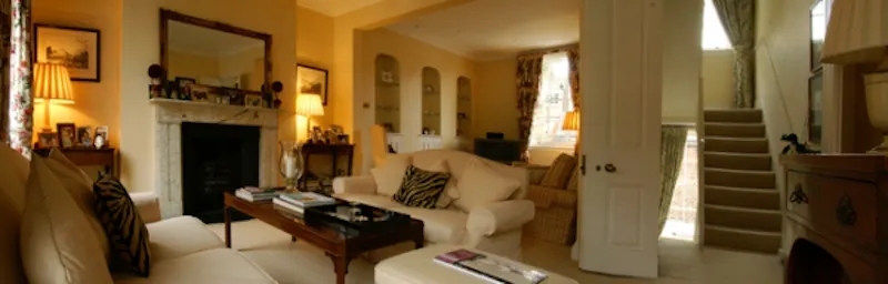 Fireplace at Townhouse flat in Belgravia, F940 (photo 2)