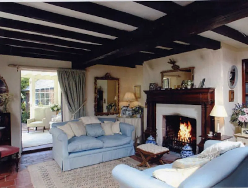 Beams at Film location C707 in Hampshire (photo 4)
