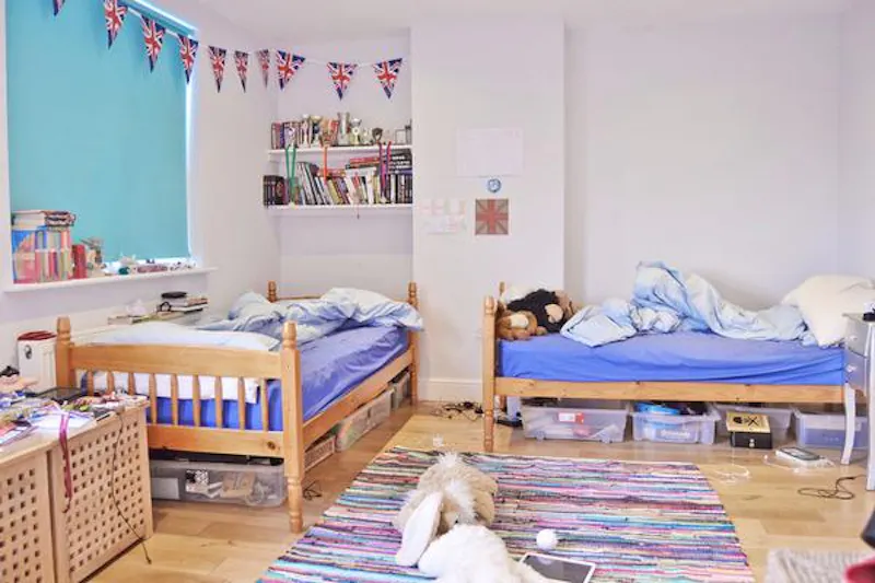 Bedroom - child's at Southfields Edwardian house, B1265 (photo 15)