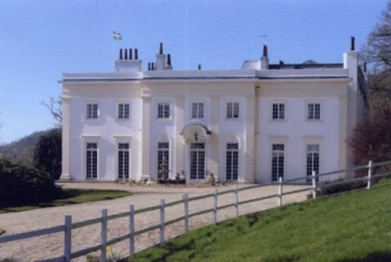 Driveway at Lower Ashton country house, A1138 (photo 2)
