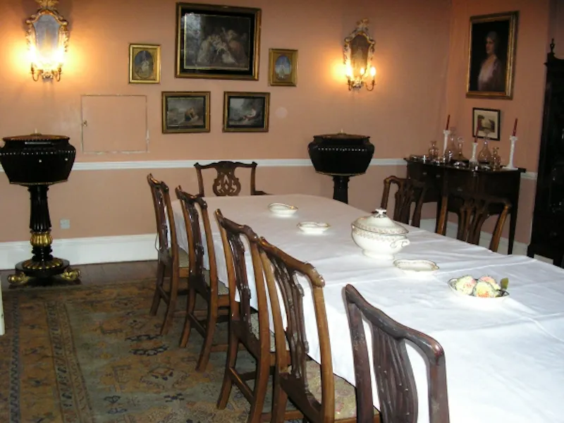 Dining room at 30-acre Georgian home in Suffolk, A1182 (photo 6)