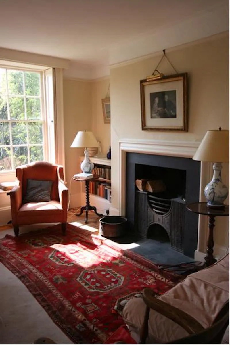 Fireplace at Traditional home in Brentford, A580 (photo 14)