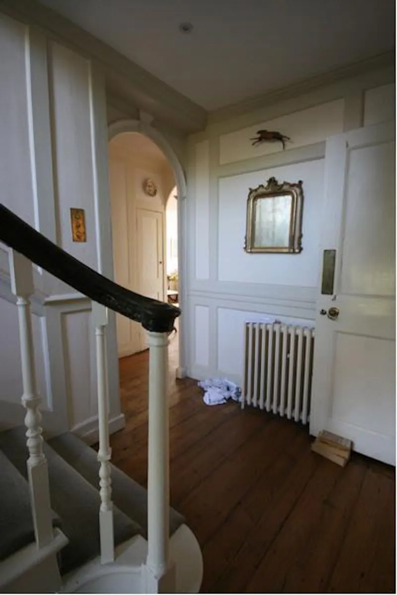 Traditional home in Brentford, A580 (photo 20)