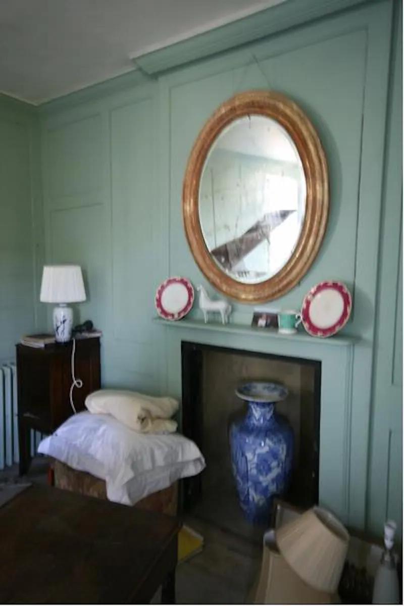 Traditional home in Brentford, A580 (photo 31)