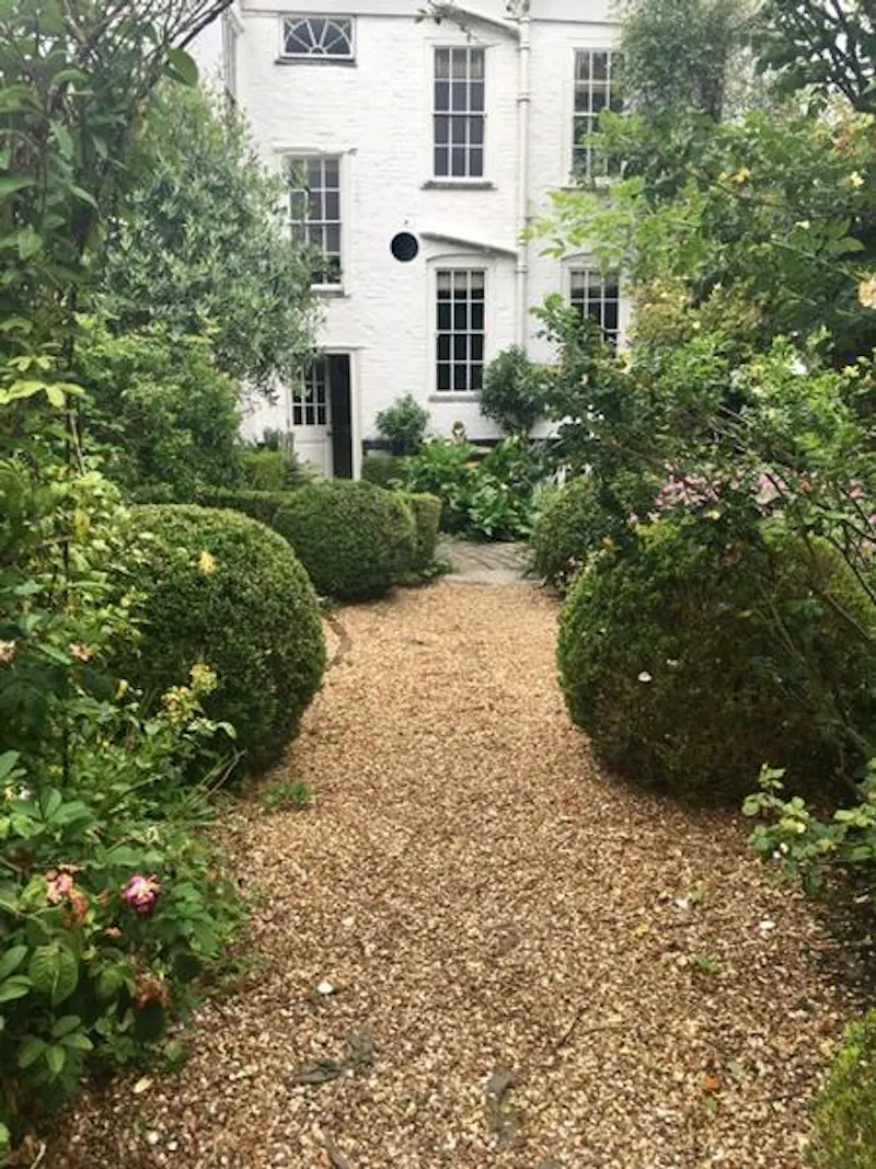Traditional home in Brentford, A580 (photo 61)