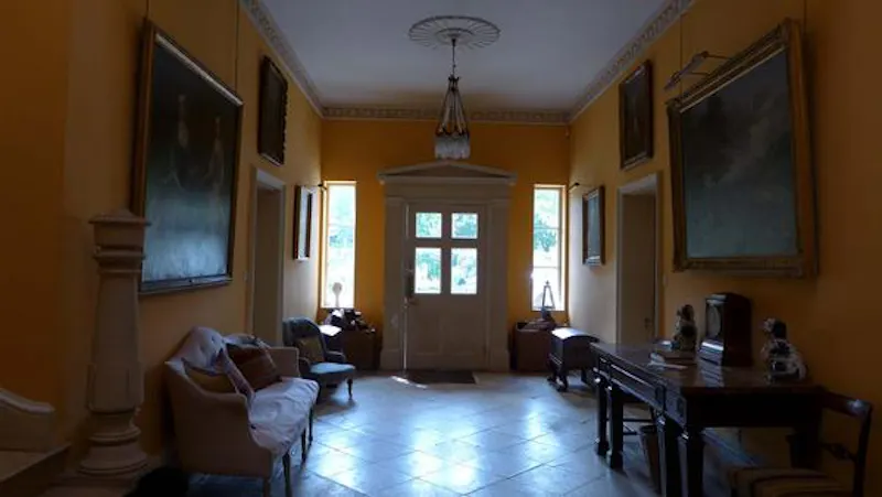 Entrance hall at Classic Georgian Thame Rectory, A1026 (photo 4)