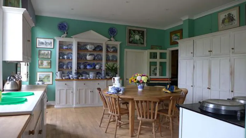 Kitchen at Classic Georgian Thame Rectory, A1026 (photo 13)