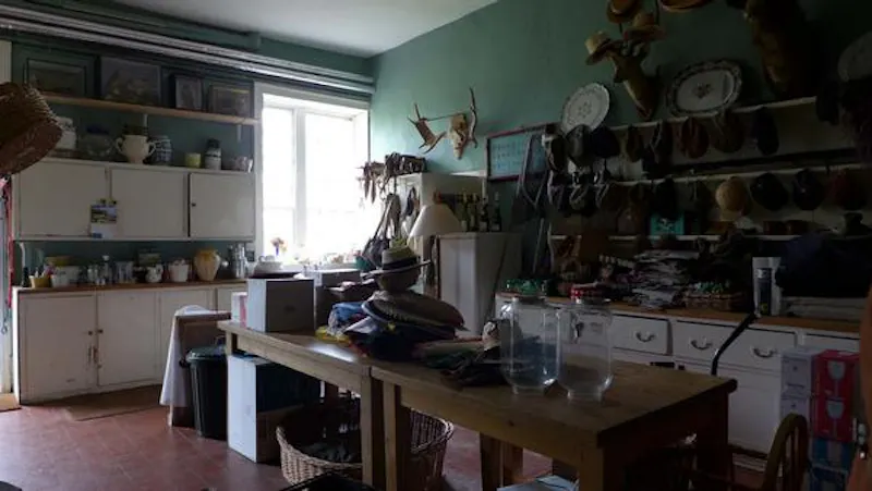 Kitchen at Classic Georgian Thame Rectory, A1026 (photo 16)