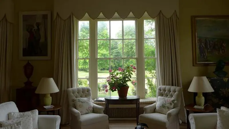 Drawing room at Classic Georgian Thame Rectory, A1026 (photo 26)