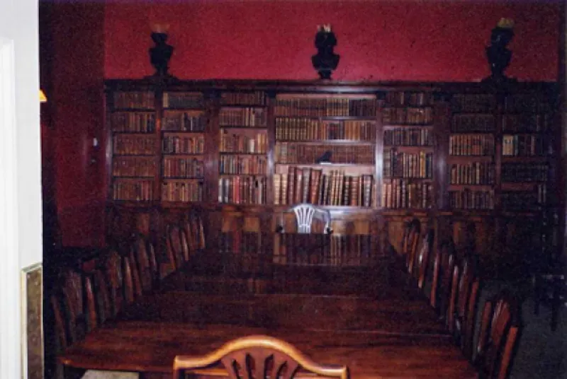 Dining room at Classic Georgian Thame Rectory, A1026 (photo 32)