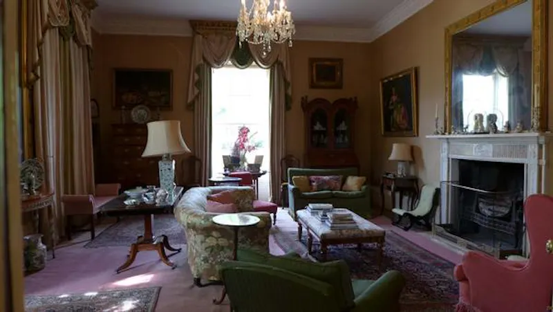 Drawing room at Classic Georgian Thame Rectory, A1026 (photo 33)