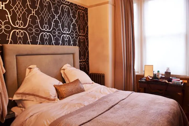 Bedroom at Tooting Edwardian flat, B1263 (photo 8)