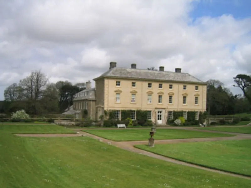 Cornwall chateau style house, A1087 (photo 2)