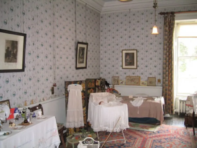 Bedroom - child's at Cornwall chateau style house, A1087 (photo 8)