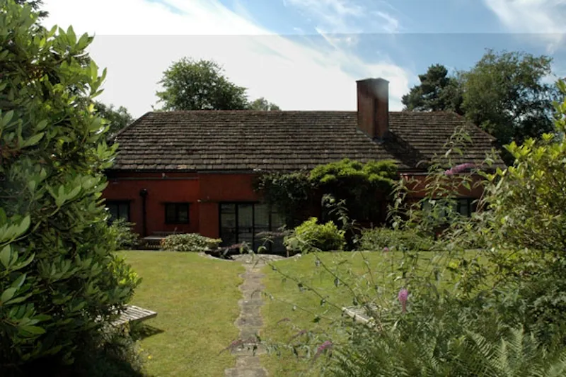 Film location D1964 in Surrey (photo 18)