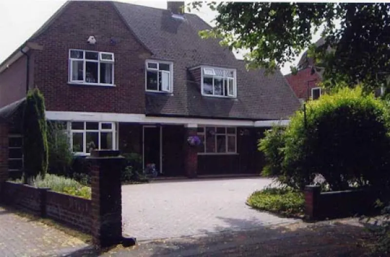 Driveway at Film location D1793 in Middlesex (photo 1)