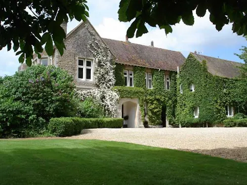 Country home near Faringdon, B1207