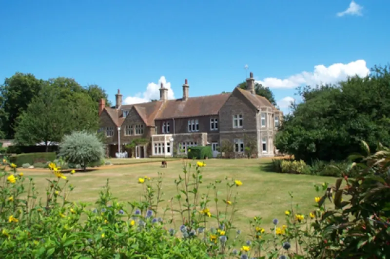 Garden at Country home near Faringdon, B1207 (photo 6)