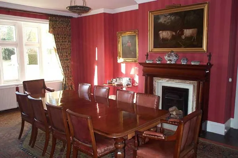 Dining room at Country home near Faringdon, B1207 (photo 11)