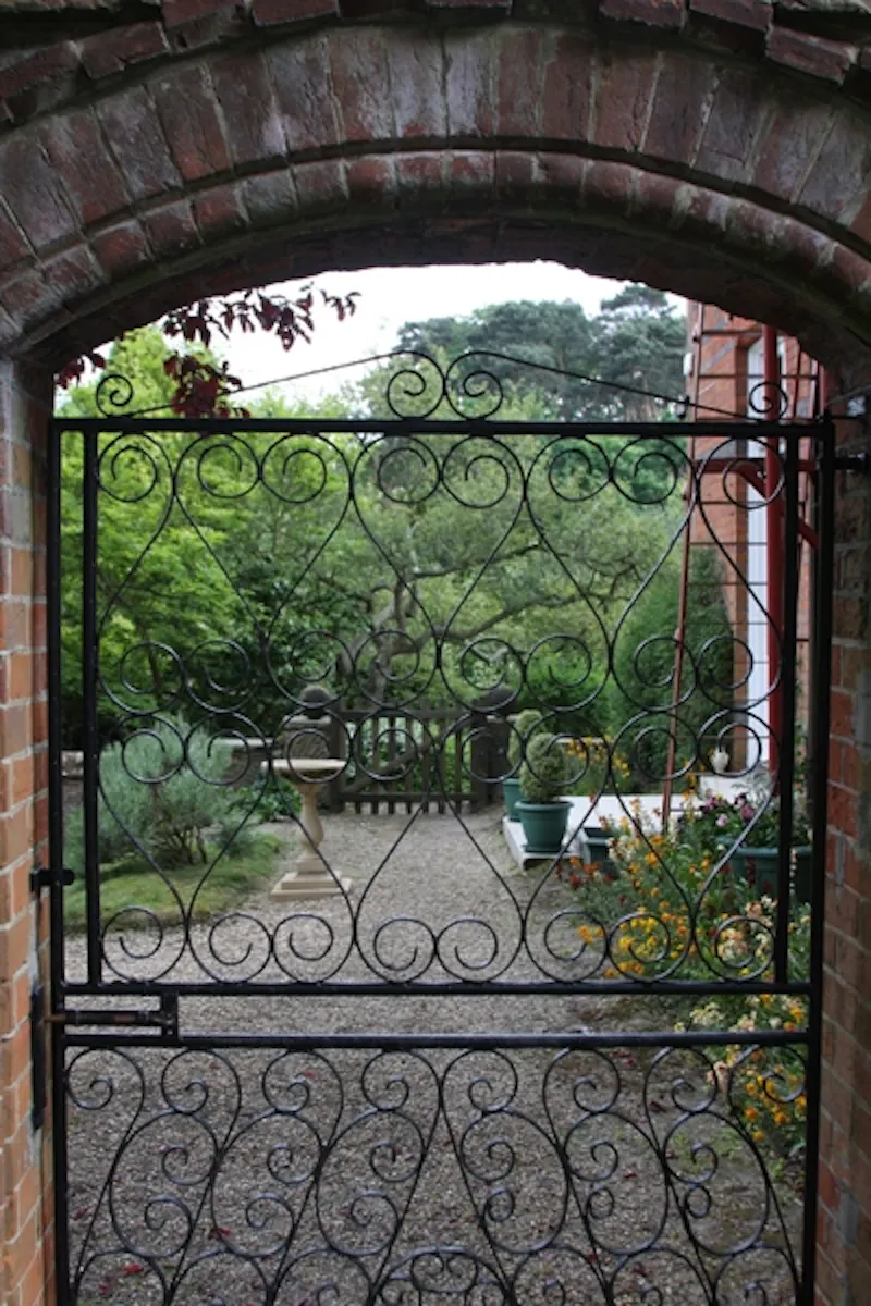 Ascot school and grounds, B1219 (photo 20)