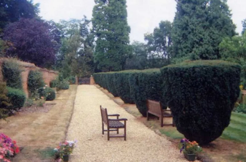 Ascot school and grounds, B1219 (photo 22)