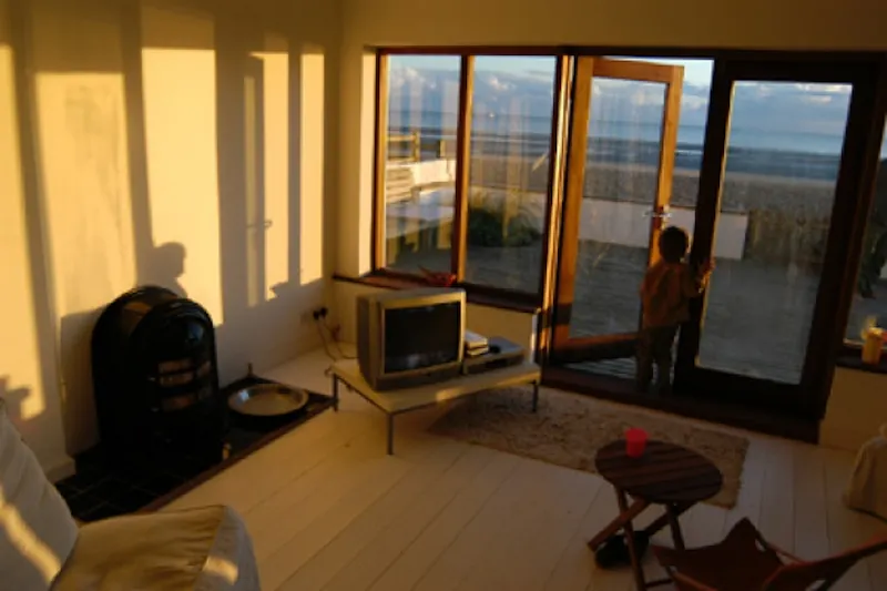 French doors at Film location C526 in East Sussex (photo 3)