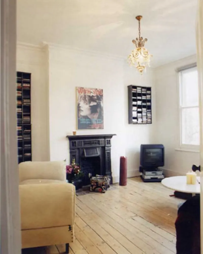 Fireplace at Victorian Streatham house, B1189 (photo 2)