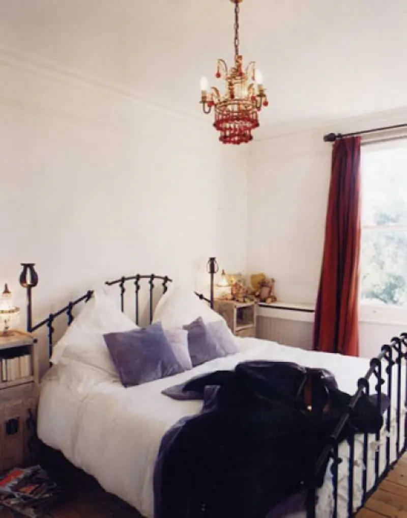 Bedroom at Victorian Streatham house, B1189 (photo 5)