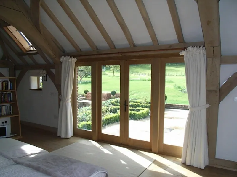 Bedroom at Film location L604 in West Sussex (photo 8)
