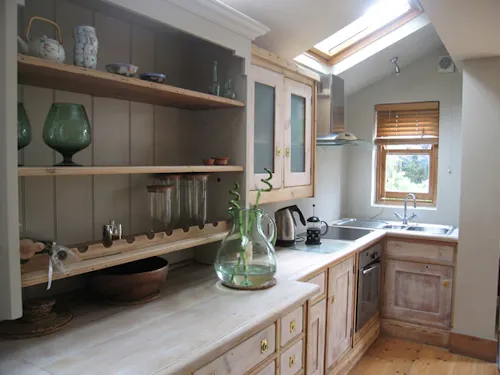 Barnes home with warm interiors, B1485