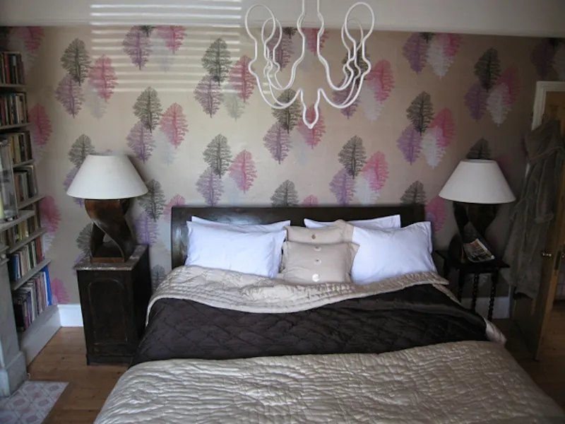 Bedroom at Barnes home with warm interiors, B1485 (photo 18)