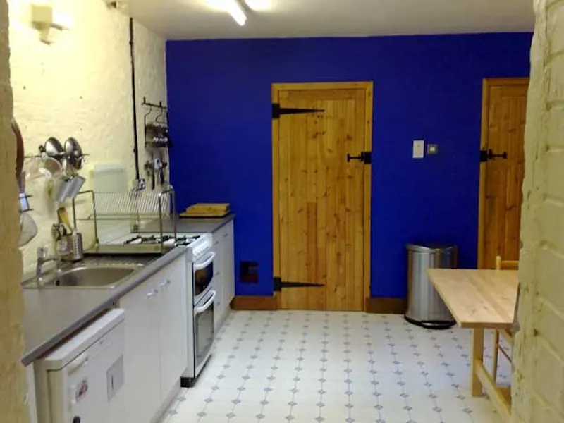 Kitchen at Studio in Bethnal Green, B1480 (photo 6)