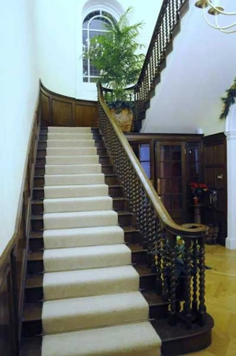 Staircase at Palladian house in Blackwater, A1121 (photo 13)