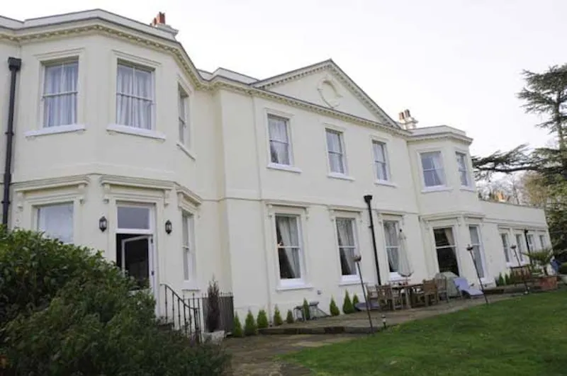 Palladian house in Blackwater, A1121 (photo 16)