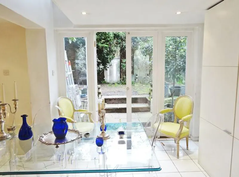 Glamorous Chelsea house, B1249 (photo 15)