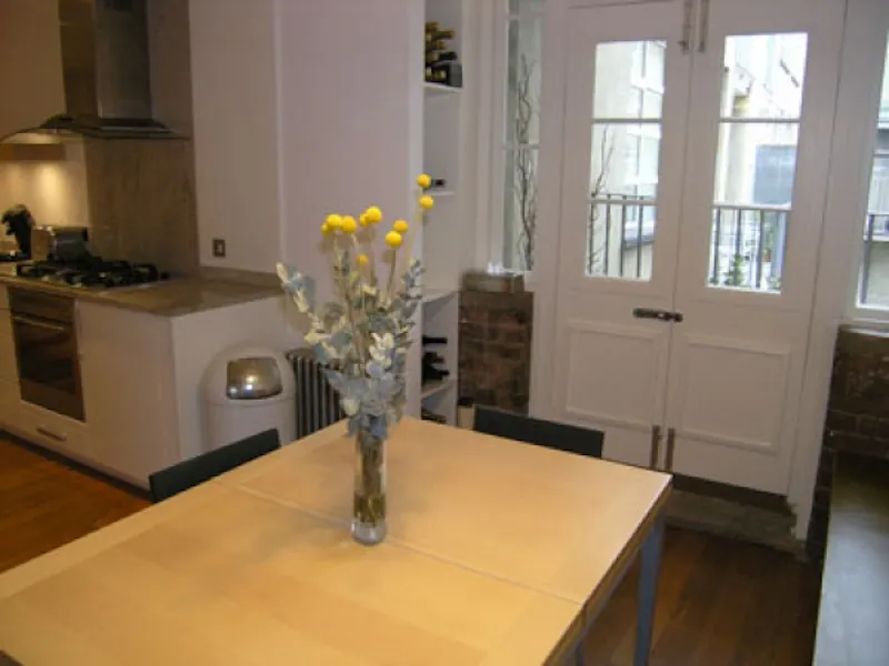Dining room at Open plan loft in Hoxton, F546 (photo 10)