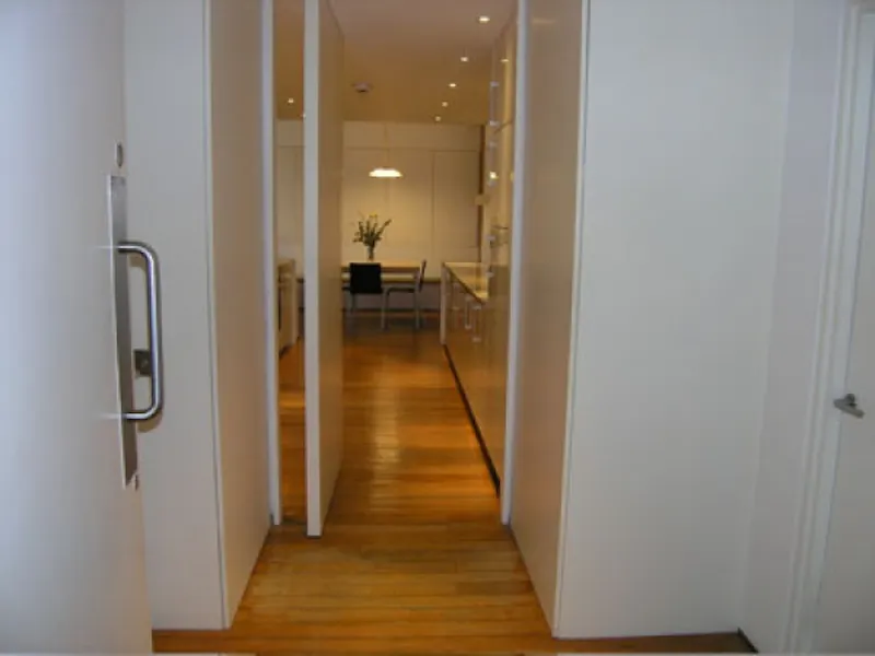 Entrance hall at Open plan loft in Hoxton, F546 (photo 11)