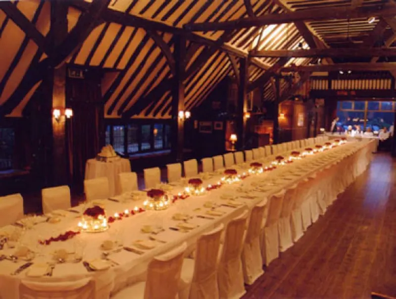 Beams at Period Hall of Chiddingfold, M249 (photo 5)